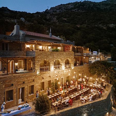 אפרטהוטל Agia Eleousa Aegean Castle Andros - Adults Only מראה חיצוני תמונה